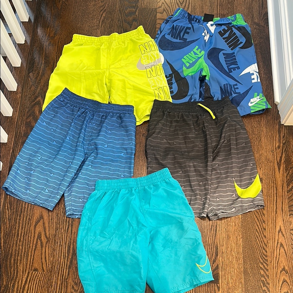 Bundle 5 pairs  - BOYS NIKE SWIM TRUNKS SIZE LARGE